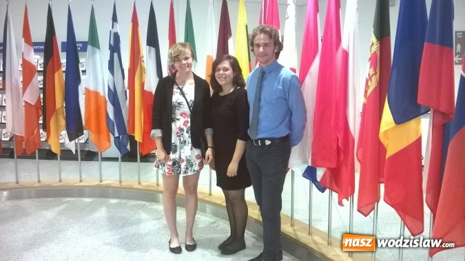 Zdjęcie w galerii na portalu naszwodzislaw.com: W nagrodę zwiedzili m.in. Parlament Europejski w Brukseli wiadomości z regionu
