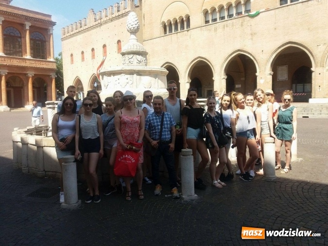 Zdjęcie w galerii na portalu naszwodzislaw.com: Praktyka szkolna poza granicami kraju. Uczniowie ZSP z Rydułtów kształcili się w Londynie i Włoszech  wiadomości z regionu