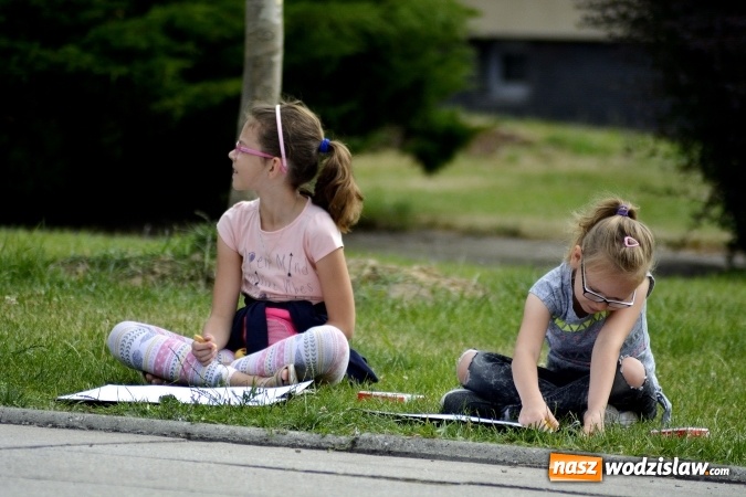 Zdjęcie w galerii na portalu naszwodzislaw.com: Malujemy Wodzisław – plener malarski na rynku  wiadomości z regionu