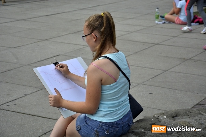 Zdjęcie w galerii na portalu naszwodzislaw.com: Malujemy Wodzisław – plener malarski na rynku  wiadomości z regionu