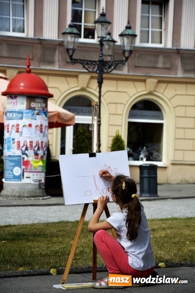 Zdjęcie w galerii na portalu naszwodzislaw.com: Malujemy Wodzisław – plener malarski na rynku  wiadomości z regionu