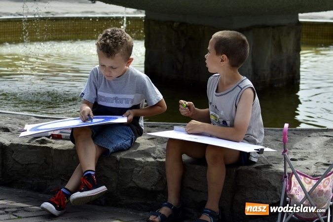 Zdjęcie w galerii na portalu naszwodzislaw.com: Malujemy Wodzisław – plener malarski na rynku  wiadomości z regionu