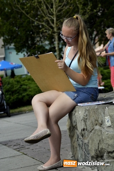 Zdjęcie w galerii na portalu naszwodzislaw.com: Malujemy Wodzisław – plener malarski na rynku  wiadomości z regionu