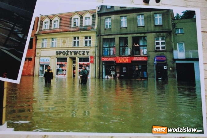 Zdjęcie w galerii na portalu naszwodzislaw.com: 20 lat po powodzi. Wywiad z Janem Krolikiem, ówczesnym dowódcą JRG w Rydułtowach wiadomości z regionu