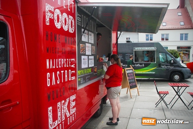 Zdjęcie w galerii na portalu naszwodzislaw.com: Food trucki znowu goszczą w Wodzisławiu wiadomości z regionu