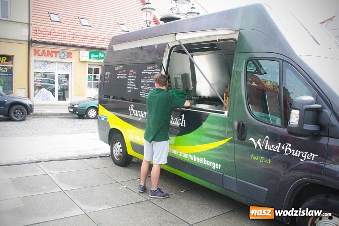 Zdjęcie w galerii na portalu naszwodzislaw.com: Food trucki znowu goszczą w Wodzisławiu wiadomości z regionu