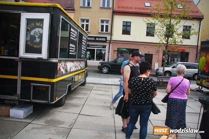 Zdjęcie w galerii na portalu naszwodzislaw.com: Food trucki znowu goszczą w Wodzisławiu wiadomości z regionu
