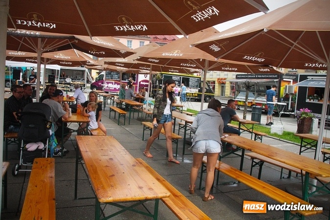 Zdjęcie w galerii na portalu naszwodzislaw.com: Food trucki znowu goszczą w Wodzisławiu wiadomości z regionu