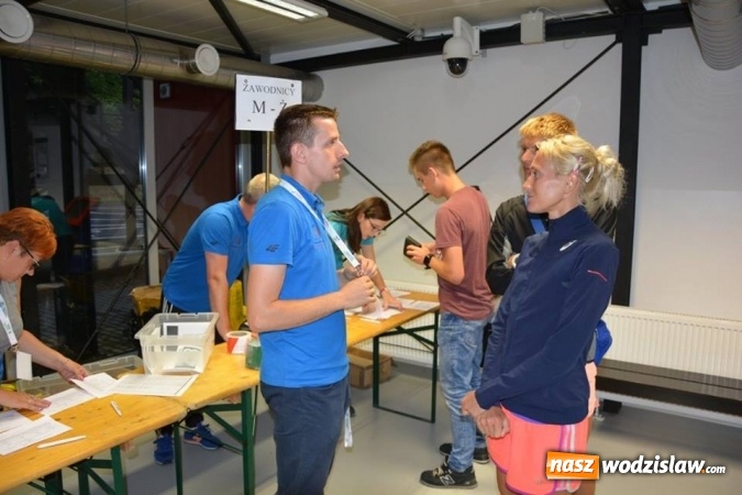 Zdjęcie w galerii na portalu naszwodzislaw.com: III Nocny Bieg z Gwiazdami. Ukraińcy na pierwszych miejscach  wiadomości z regionu