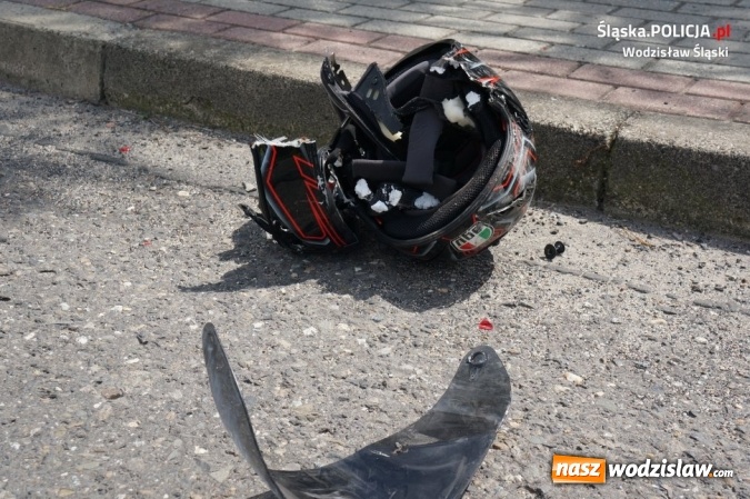 Zdjęcie w galerii na portalu naszwodzislaw.com: Śmiertelny wypadek w Marklowicach. Nie żyje motocyklista wiadomości z regionu