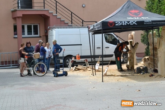 Zdjęcie w galerii na portalu naszwodzislaw.com: Jak zrobić coś z niczego? W Gołkowicach zorganizowano plener rzeźbiarski wiadomości z regionu