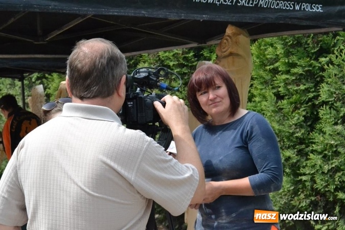 Zdjęcie w galerii na portalu naszwodzislaw.com: Jak zrobić coś z niczego? W Gołkowicach zorganizowano plener rzeźbiarski wiadomości z regionu