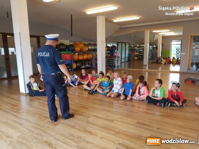 Zdjęcie w galerii na portalu naszwodzislaw.com: Policjanci o bezpieczeństwie podczas półkolonii  wiadomości z regionu