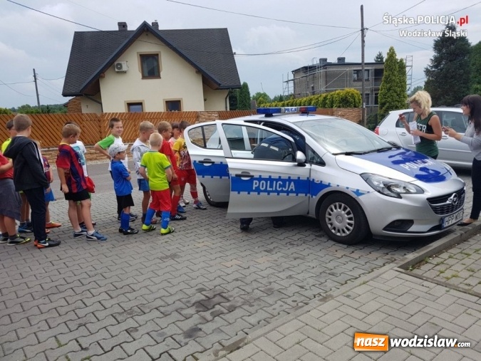 Zdjęcie w galerii na portalu naszwodzislaw.com: Policjanci o bezpieczeństwie podczas półkolonii  wiadomości z regionu