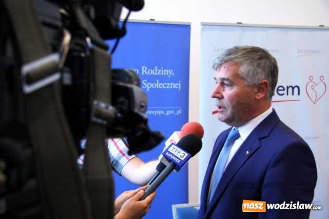 Zdjęcie w galerii na portalu naszwodzislaw.com: Program Za życiem. Do tej pory na Śląsku pomoc otrzymało 151 rodzin w łącznej wysokości 604 tys. zł wiadomości z regionu