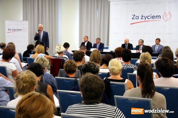 Zdjęcie w galerii na portalu naszwodzislaw.com: Program Za życiem. Do tej pory na Śląsku pomoc otrzymało 151 rodzin w łącznej wysokości 604 tys. zł wiadomości z regionu