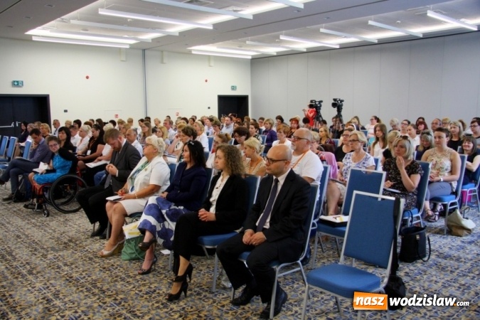 Zdjęcie w galerii na portalu naszwodzislaw.com: Program Za życiem. Do tej pory na Śląsku pomoc otrzymało 151 rodzin w łącznej wysokości 604 tys. zł wiadomości z regionu
