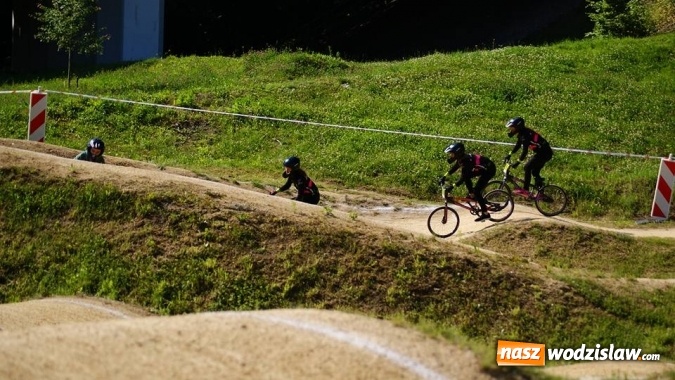 Zdjęcie w galerii na portalu naszwodzislaw.com:  Polsko-Czeskie zawody BMX Racing w Rodzinnym Parku Rozrywki  wiadomości z regionu