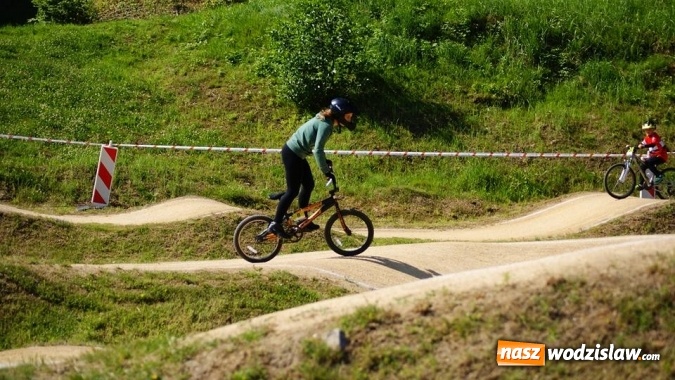 Zdjęcie w galerii na portalu naszwodzislaw.com:  Polsko-Czeskie zawody BMX Racing w Rodzinnym Parku Rozrywki  wiadomości z regionu