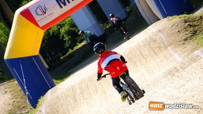 Zdjęcie w galerii na portalu naszwodzislaw.com:  Polsko-Czeskie zawody BMX Racing w Rodzinnym Parku Rozrywki  wiadomości z regionu