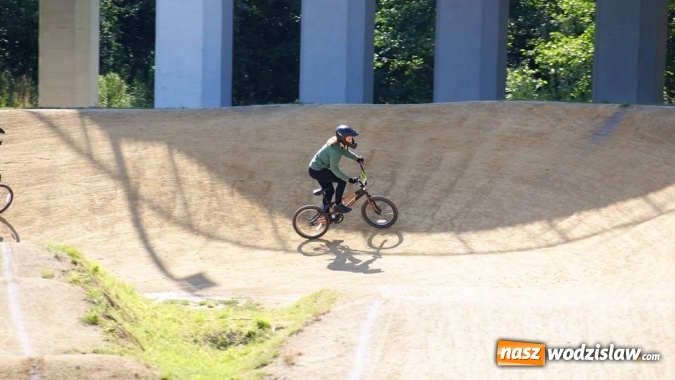 Zdjęcie w galerii na portalu naszwodzislaw.com:  Polsko-Czeskie zawody BMX Racing w Rodzinnym Parku Rozrywki  wiadomości z regionu