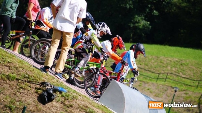 Zdjęcie w galerii na portalu naszwodzislaw.com:  Polsko-Czeskie zawody BMX Racing w Rodzinnym Parku Rozrywki  wiadomości z regionu