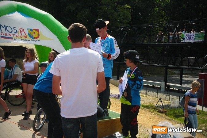 Zdjęcie w galerii na portalu naszwodzislaw.com:  Polsko-Czeskie zawody BMX Racing w Rodzinnym Parku Rozrywki  wiadomości z regionu