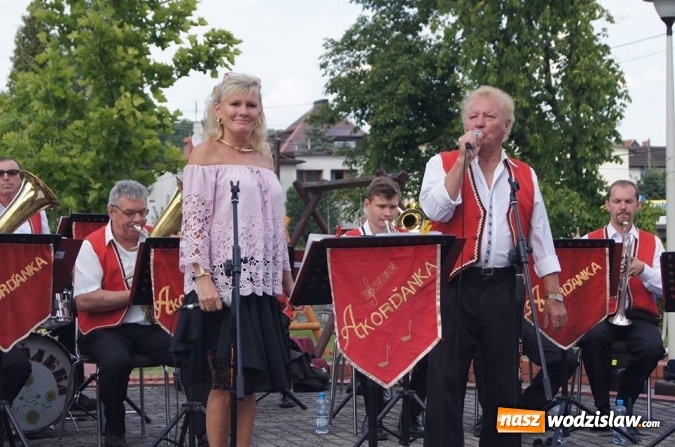 Zdjęcie w galerii na portalu naszwodzislaw.com: Orkiestra ze Stonavy oraz Jaworza w Skrzyszowie wiadomości z regionu