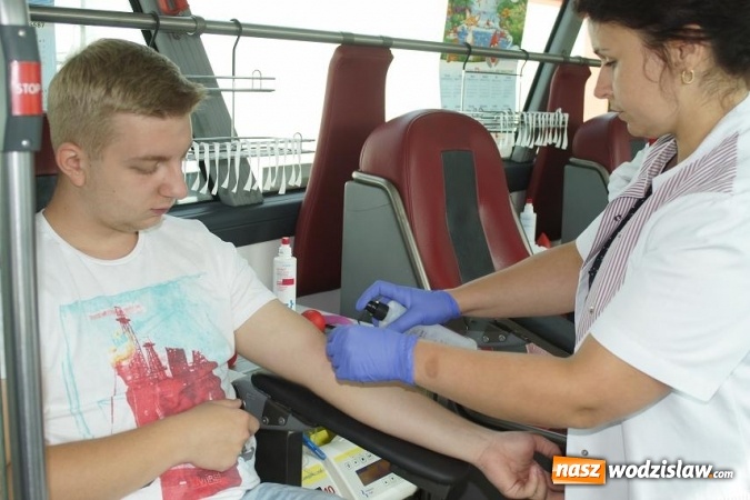 Zdjęcie w galerii na portalu naszwodzislaw.com: Akcja krwiodawcza przy Remizie OSP w Mszanie. Pomogło 20 osób  wiadomości z regionu