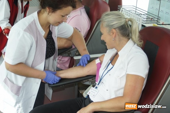Zdjęcie w galerii na portalu naszwodzislaw.com: Akcja krwiodawcza przy Remizie OSP w Mszanie. Pomogło 20 osób  wiadomości z regionu