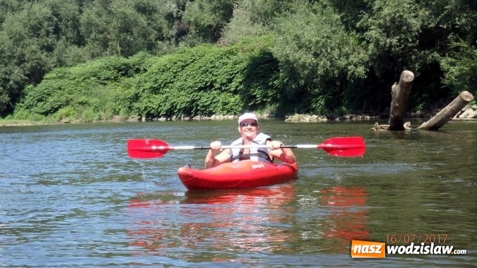 Zdjęcie w galerii na portalu naszwodzislaw.com: Spływ kajakowy z Gminnym Ośrodkiem Sportu w Mszanie wiadomości z regionu