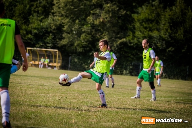 Zdjęcie w galerii na portalu naszwodzislaw.com: Naprzód Krzyżkowice tylko zremisował ze spadkowiczem z A klasy wiadomości z regionu