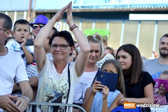 Zdjęcie w galerii na portalu naszwodzislaw.com: Wakacyjna impreza w klimacie Disco-Polo z Zenkiem Martyniukiem i zespołem Boys wiadomości z regionu