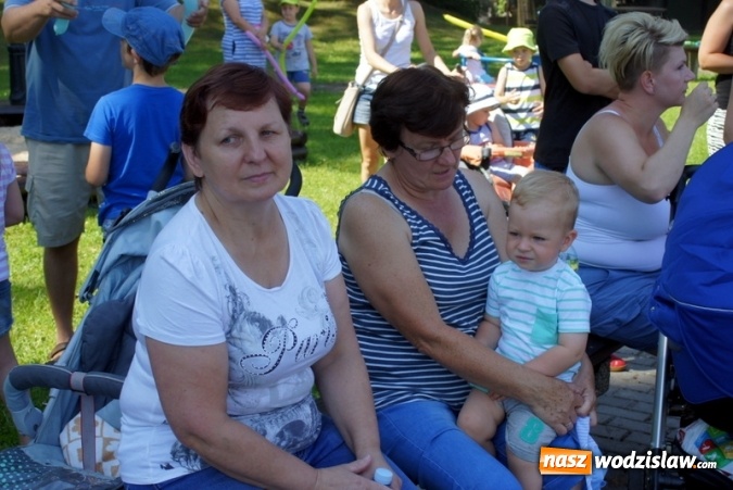 Zdjęcie w galerii na portalu naszwodzislaw.com: Festyn dla Dzieci w Ośrodku Kultury w Gogołowej wiadomości z regionu