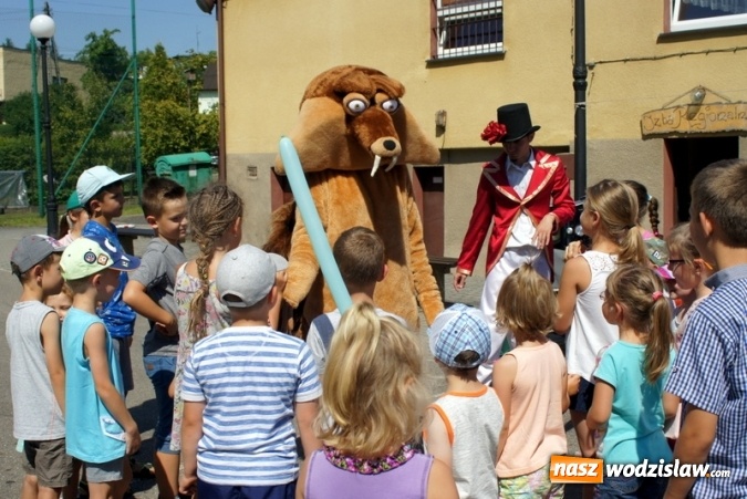 Zdjęcie w galerii na portalu naszwodzislaw.com: Festyn dla Dzieci w Ośrodku Kultury w Gogołowej wiadomości z regionu