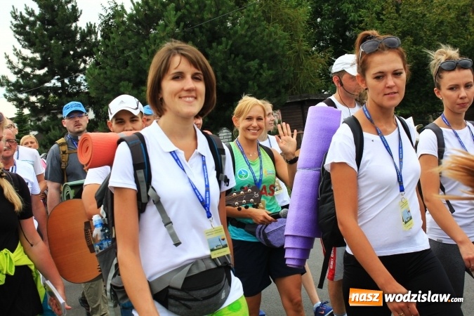 Zdjęcie w galerii na portalu naszwodzislaw.com: Pielgrzymi z Lubomi ruszyli w drogę. Przed nimi 4 dni maszerowania i modlitwy wiadomości z regionu