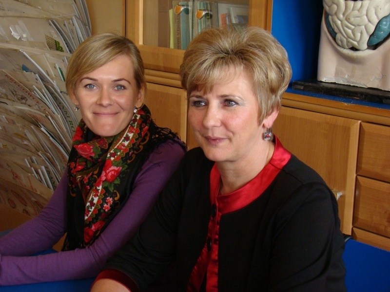 Zdjęcie w galerii na portalu naszwodzislaw.com: Przywieźli z Niemiec 14 kartonów książek wiadomości z regionu