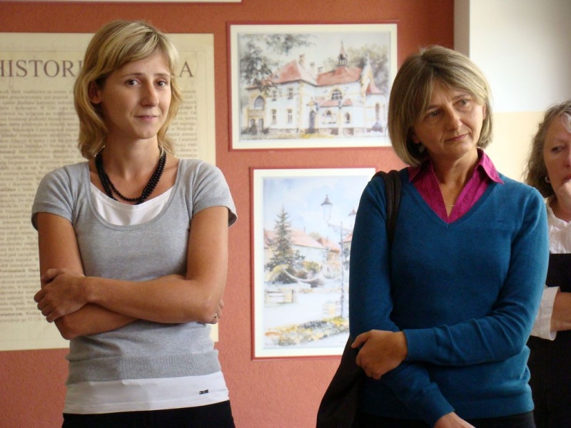 Zdjęcie w galerii na portalu naszwodzislaw.com: Przywieźli z Niemiec 14 kartonów książek wiadomości z regionu