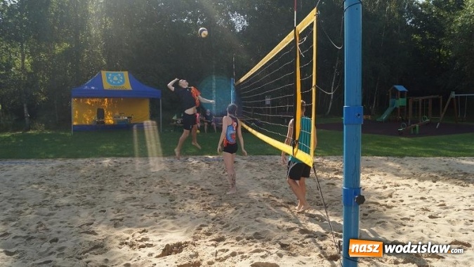 Zdjęcie w galerii na portalu naszwodzislaw.com: Turniej siatkówki plażowej z Gminnym Ośrodkiem Sportu w Mszanie wiadomości z regionu