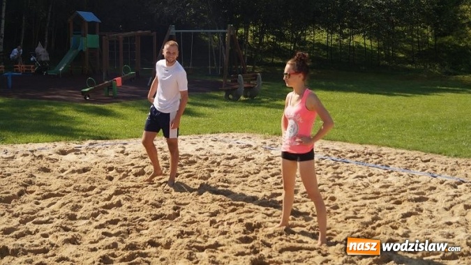 Zdjęcie w galerii na portalu naszwodzislaw.com: Turniej siatkówki plażowej z Gminnym Ośrodkiem Sportu w Mszanie wiadomości z regionu