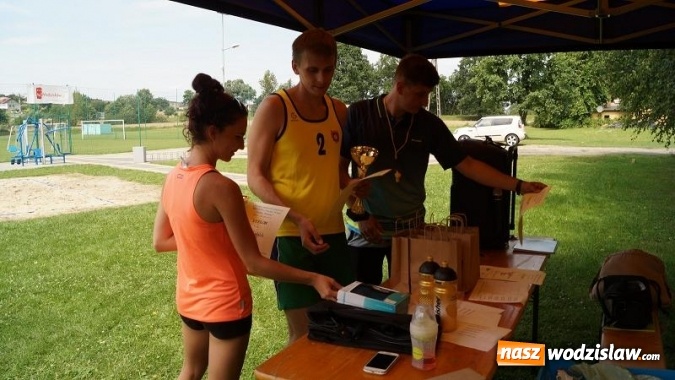 Zdjęcie w galerii na portalu naszwodzislaw.com: Turniej siatkówki plażowej z Gminnym Ośrodkiem Sportu w Mszanie wiadomości z regionu