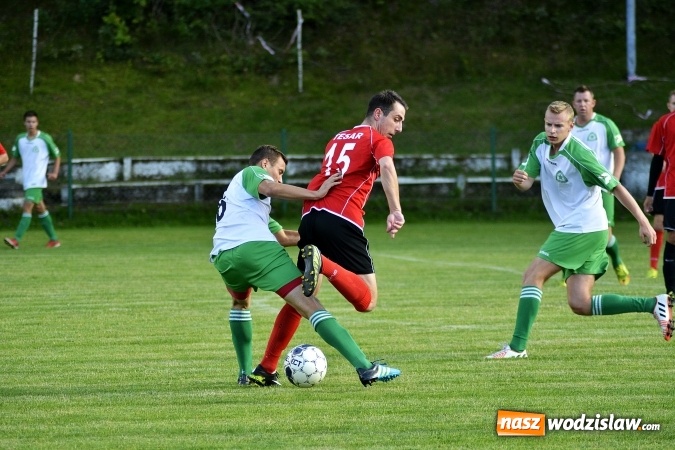 Zdjęcie w galerii na portalu naszwodzislaw.com: Sparingowe granie przy Młodzieżowej. Gwiazda Skrzyszów minimalnie lepsza od Naprzodu Zawada wiadomości z regionu