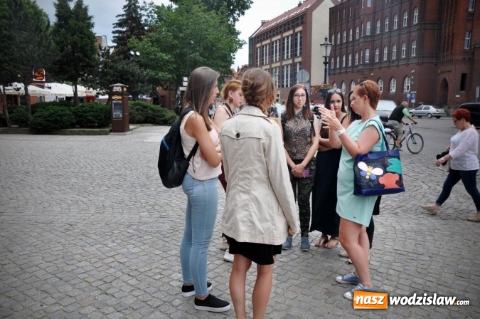 Zdjęcie w galerii na portalu naszwodzislaw.com: Wodzisławscy plastycy na plenerze w Tczewie wiadomości z regionu