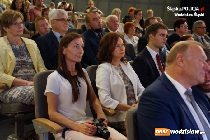 Zdjęcie w galerii na portalu naszwodzislaw.com: Święto policji w Wodzisławiu Śląskim wiadomości z regionu