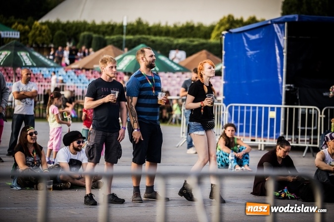 Zdjęcie w galerii na portalu naszwodzislaw.com: Kamil Bednarek na finał pierwszego dnia 14. edycji Najcieplejszego Miejsca na Ziemi wiadomości z regionu