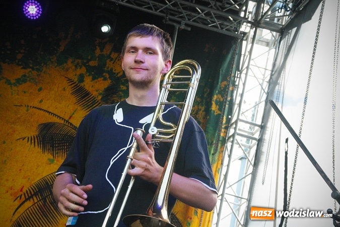 Zdjęcie w galerii na portalu naszwodzislaw.com: Najcieplejsze Miejsce na Ziemi. Muzyka reggae na dwa dni zawładnęła miastem. FOTORELACJA wiadomości z regionu