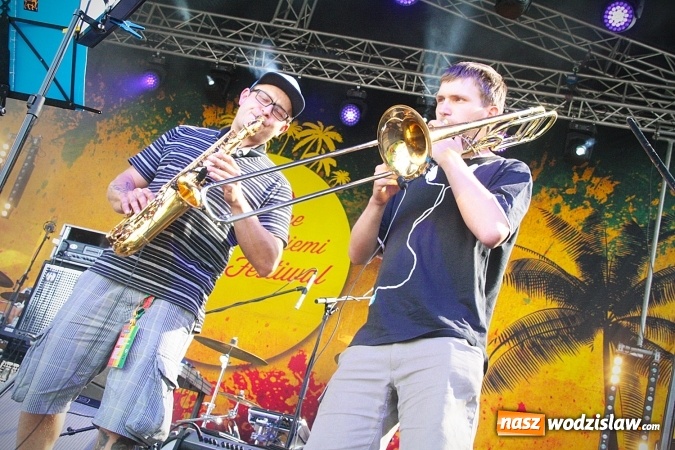 Zdjęcie w galerii na portalu naszwodzislaw.com: Najcieplejsze Miejsce na Ziemi. Muzyka reggae na dwa dni zawładnęła miastem. FOTORELACJA wiadomości z regionu