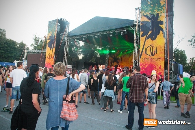Zdjęcie w galerii na portalu naszwodzislaw.com: Najcieplejsze Miejsce na Ziemi. Muzyka reggae na dwa dni zawładnęła miastem. FOTORELACJA wiadomości z regionu
