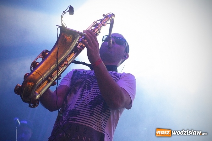 Zdjęcie w galerii na portalu naszwodzislaw.com: Najcieplejsze Miejsce na Ziemi. Muzyka reggae na dwa dni zawładnęła miastem. FOTORELACJA wiadomości z regionu