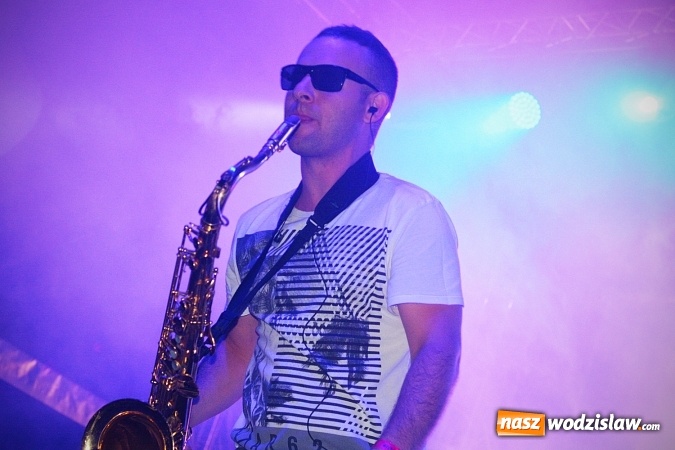 Zdjęcie w galerii na portalu naszwodzislaw.com: Najcieplejsze Miejsce na Ziemi. Muzyka reggae na dwa dni zawładnęła miastem. FOTORELACJA wiadomości z regionu